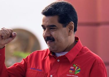 Maduro arma legislativas y diluye más a la oposición. ¿La crisis? Bien, gracias