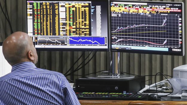 Al mercado no le alcanza: el dólar blue superó la inflación y reaccionó a las medidas M