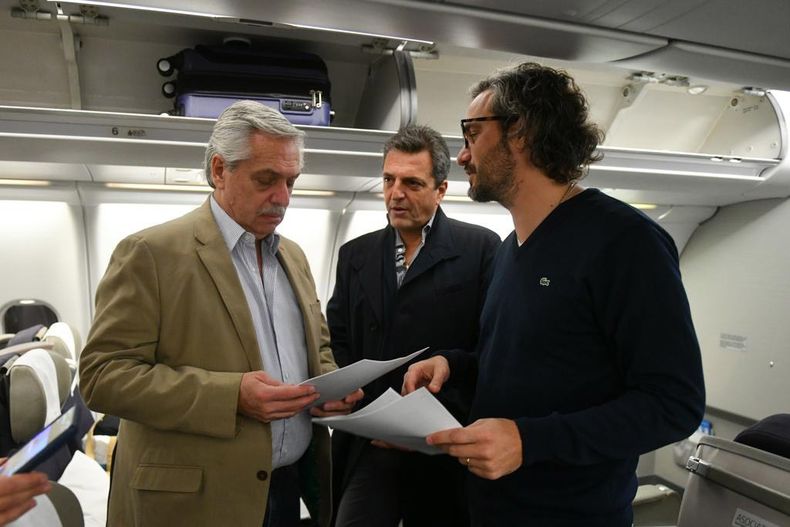 Alberto Fernández, Sergio Massa y Santiago Cafiero