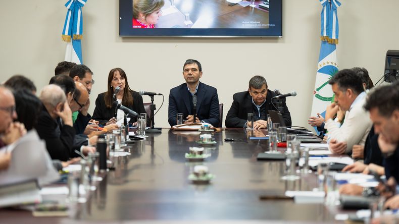 Neuquén: el debate por el GNL de Vaca Muerta levantó temperatura en la Legislatura