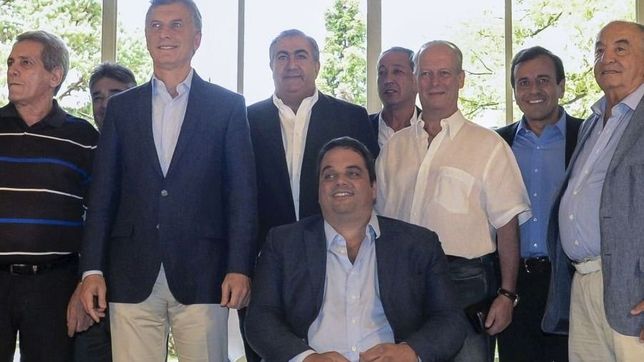 preocupado por paritarias y marchas, el gobierno apuesta a aislar a moyano