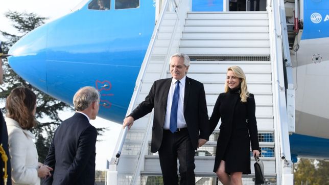 cambio de planes: fernandez se demora en madrid y no llega a escuchar a cfk