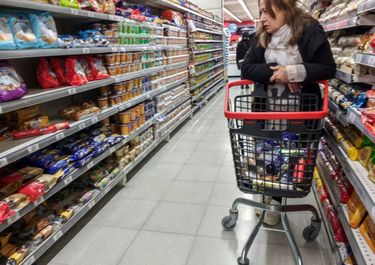 El Gobierno renovó Precios Cuidados pero con aumentos de más del 4%