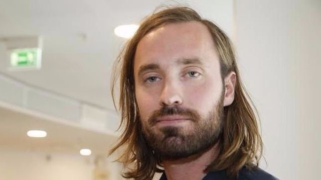 el gobierno dio marcha atras y el noruego deportado vuelve a buenos aires