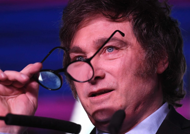 Javier Milei tiene en la mira a las empresas estatales Javier Milei tiene en la mira a las empresas estatales