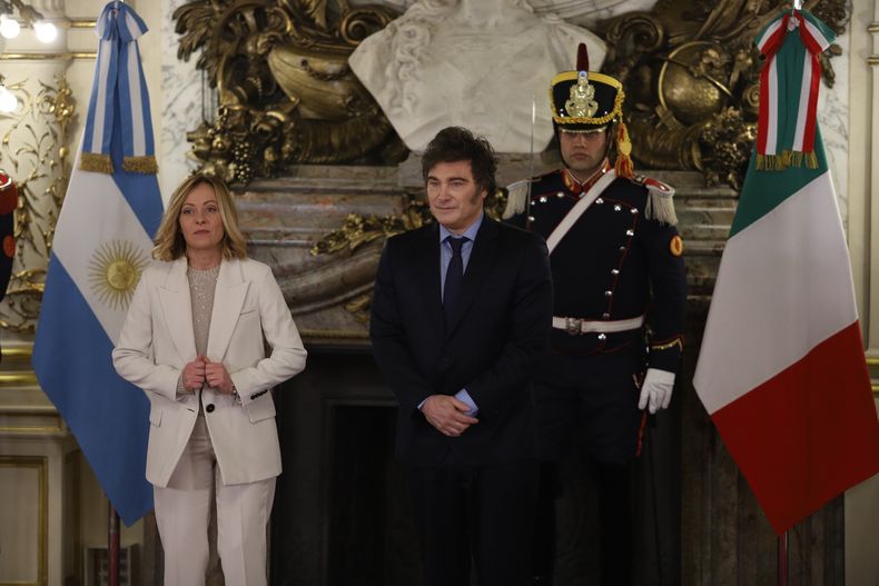 Giorgia Meloni y Javier Milei en Argentina. Giorgia Meloni y Javier Milei en Argentina.