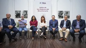La unidad del PJ de Jujuy que no duró: Rubén Rivarola, juntos a los interventores Aníbal Fernández y Gustavo Menéndez, Leila Chaher y Cristina Fernández de Kirchner.