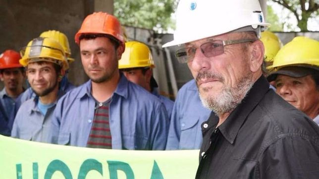 el gobierno ya negocia con la uocra el reemplazo del pata medina en la plata