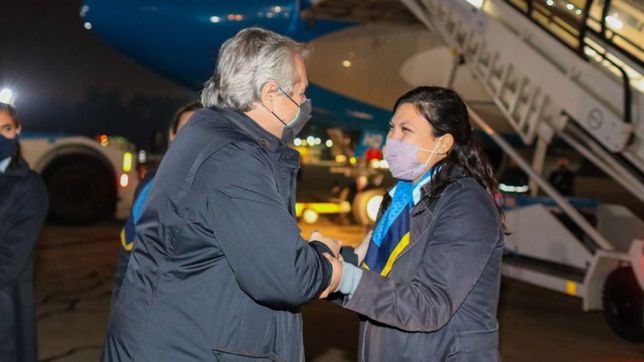 un avion albertista con matriz 100% economica