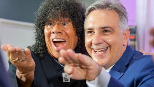 llaryora y la mona jimenez, un homenaje al ritmo de la campana