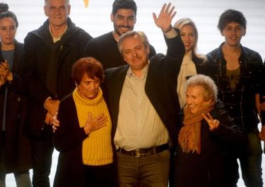 Fernández: “Los argentinos empezamos a construir otra historia”