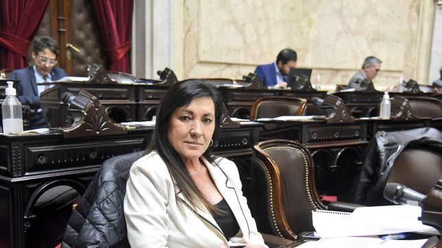 Laura Rodríguez Machado se refirió en duros términos al juego del gobernador Llaryora.