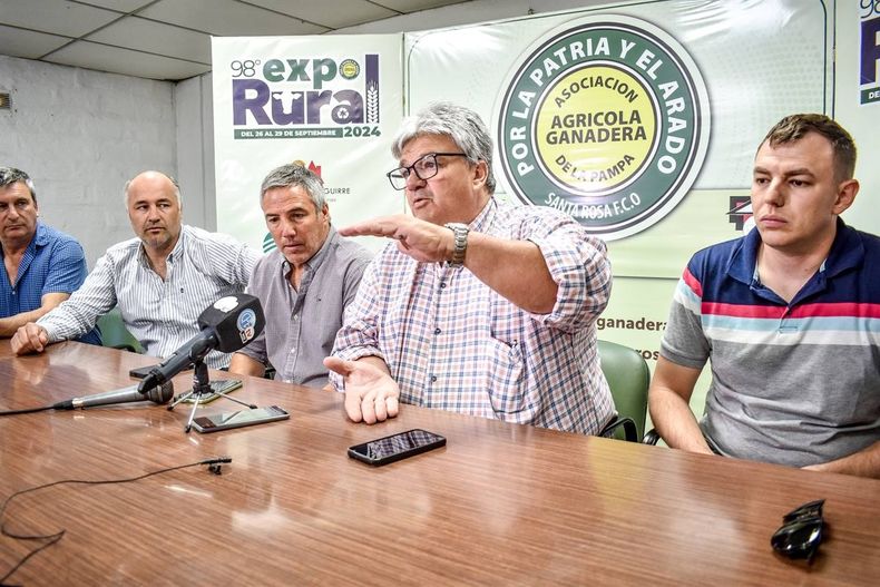 La Pampa: el campo nacionaliza la guerra por la ley de plaguicidas y la empuja a la Legislatura