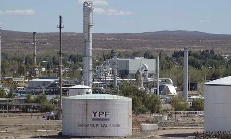 Plaza Huincul YPF Camioneros