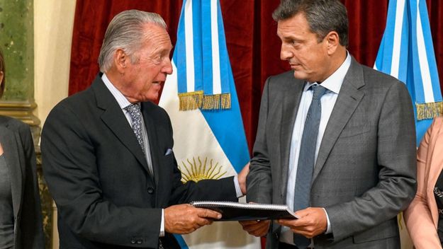 Por el adelanto de Ganancias, el Círculo Rojo torea a Massa con augurios de catástrofe