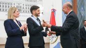 Maximiliano Pullaro y Omar Perotti, gobernadores actual y saliente de Santa Fe.