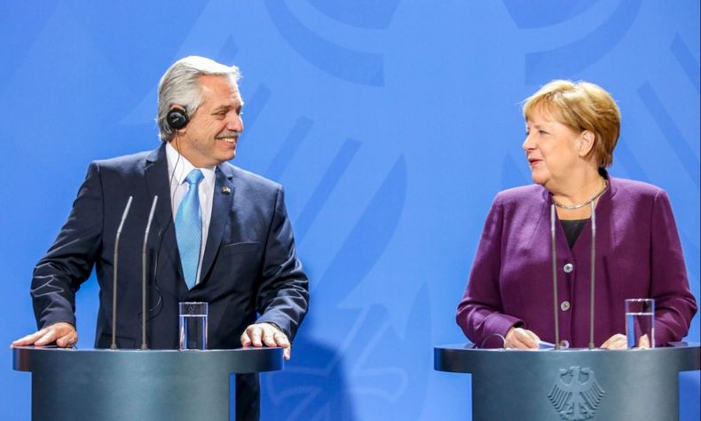 Alberto Fernández y Angela Merkel