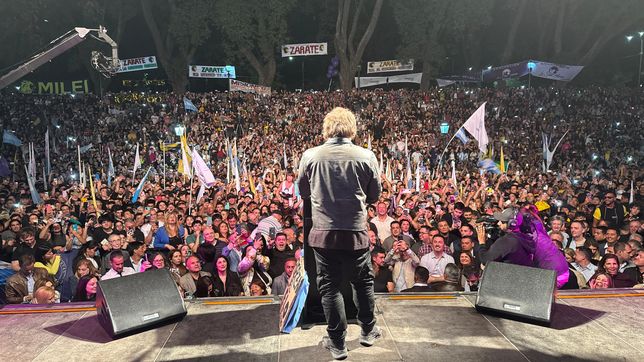 milei compone las estrofas de los muchachos libertarios