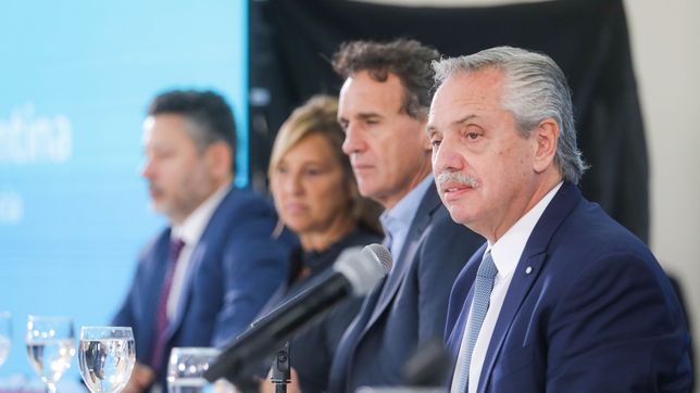 fernandez reaparecio en merlo y reactivo el operativo reivindicar