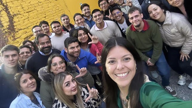 Salta: Urtubey le torció el brazo al Oso Leavy, se partió el peronismo y celebra La Libertad Avanza