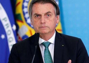 Bolsonaro tensa más la relación con Fernández: no vendrá a su asunción