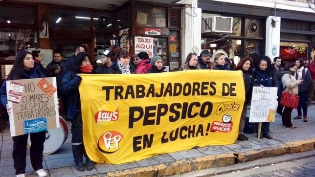 tension en pepsico por amenaza de desalojo y presencia policial