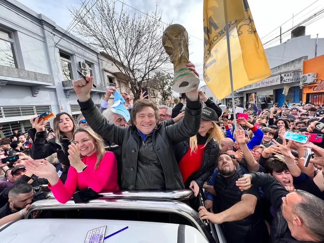 Javier Milei en Bahía Blanca durante la campaña electoral de 2023.
