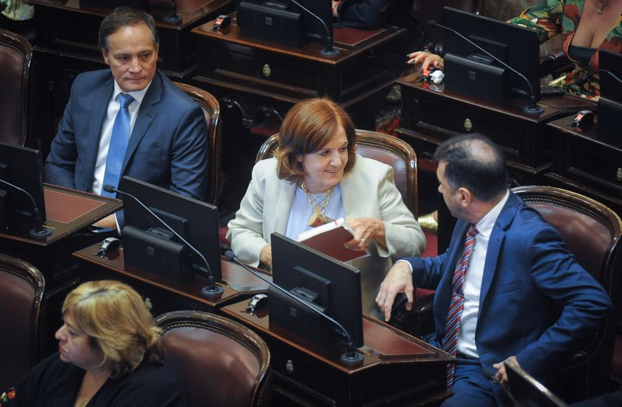 Carlos Espínola, Alejandra Vigo y Edgardo Kueider, integrarán el interbloque de Ignacio Torres y Martín Llaryora.&nbsp;
