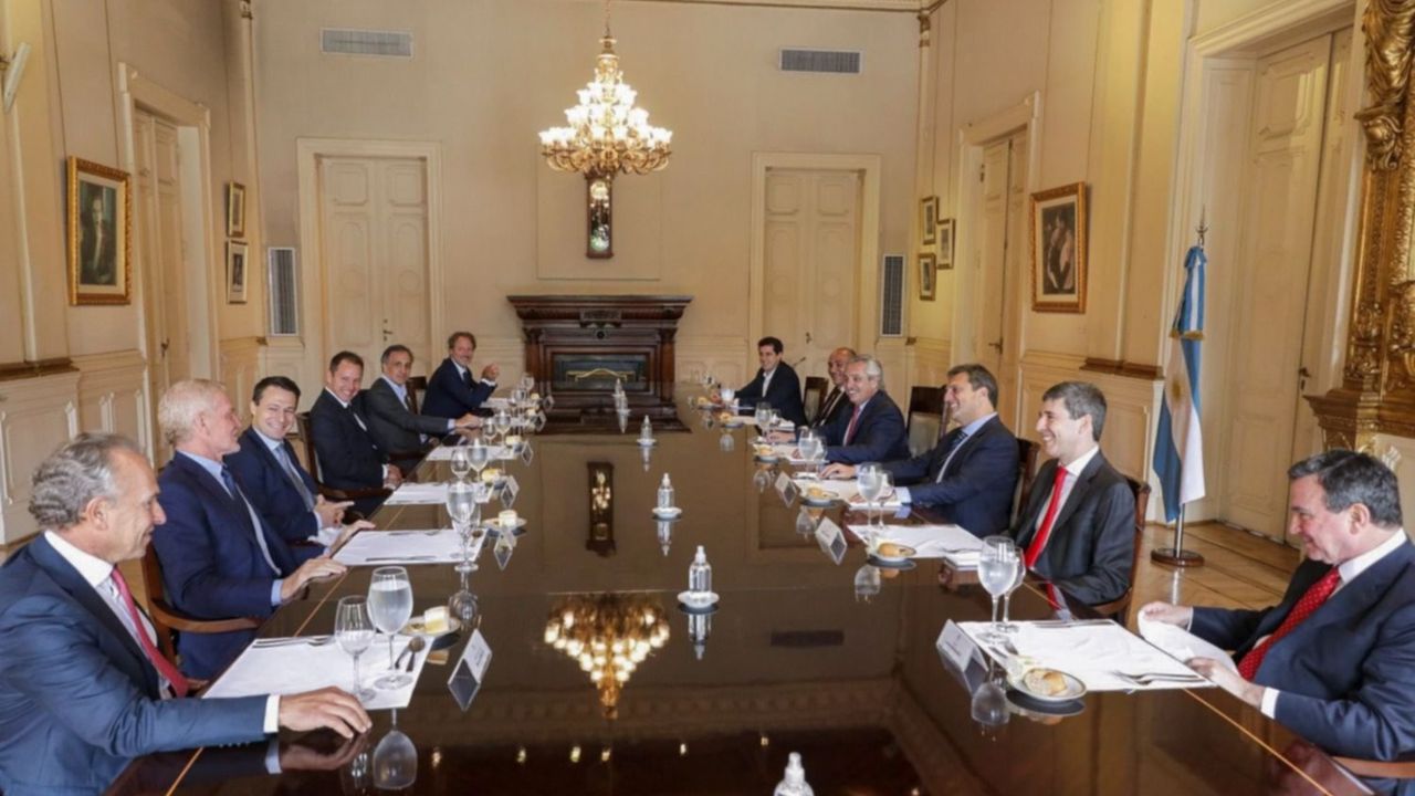 Inútil y para la tribuna: el Círculo Rojo ya combate el impuesto a la fuga