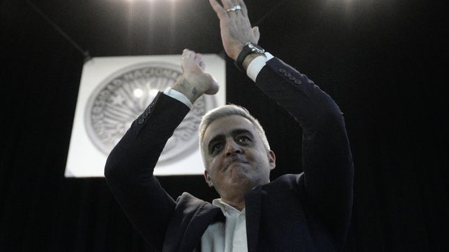 Bartolacci ayer tras ser ungido rector para un segundo mandato.