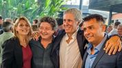Liliana Salinas junto a Carlos Kikuchi, Sebastián Etchevehere y Andrés Laumann, durante una visita de Milei a Paraná.