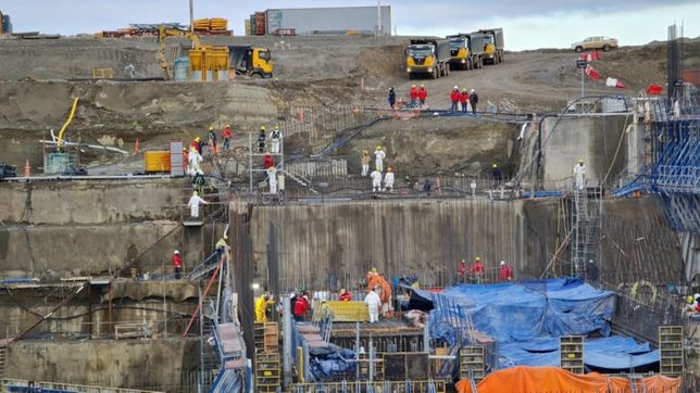 la novela de las represas patagonicas se estira a la espera de los fondos chinos