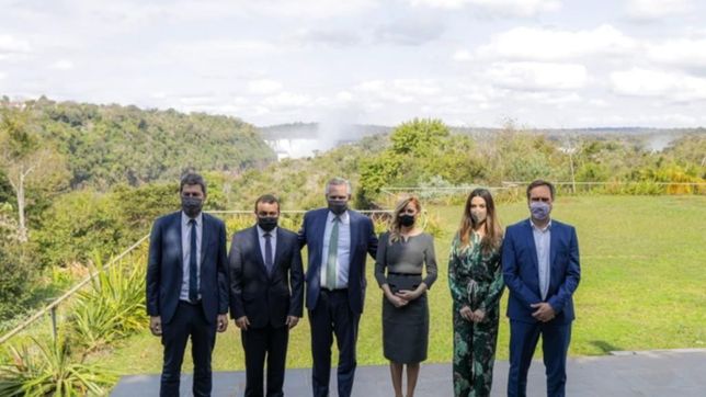 el gobierno apalanca el turismo y busca meter un gol con el rebote