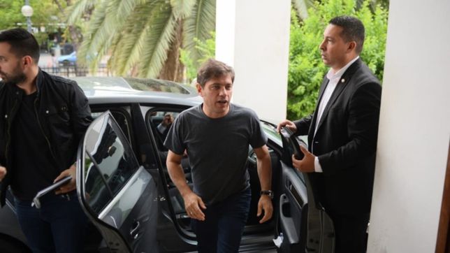 kicillof, en emergencia: recursos a salud, suspension de eventos y home office