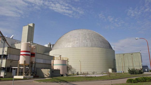 El gobierno de Javier Milei habilitó sueldos millonarios para la nueva cúpula de la estatal Nasa, que administra las centrales atómicas.