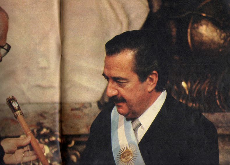 Raúl Alfinsín. 10 de diciembre de 1983.