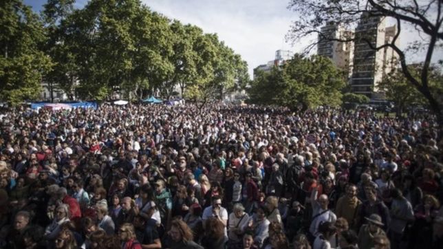 el kirchnerismo convoco a un acto en el parque centenario para pedir el voto por scioli el kirchnerismo convoco a un acto en el parque centenario para pedir el voto por scioli