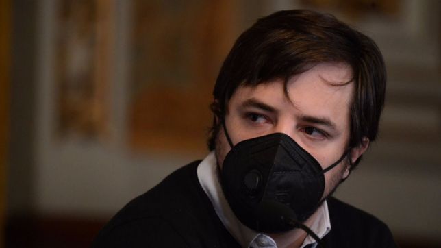 kreplak acuso a macri de exhibir privilegios por vacunarse en miami