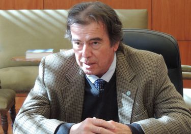 Emilio Castrillón, ex vocal del&nbsp;Superior Tribunal de Justicia de Entre Ríos, se anota para competir por la intendencia de La Paz.