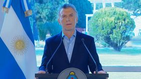 Populismo post paliza: Macri pone plata en el bolsillo del electorado