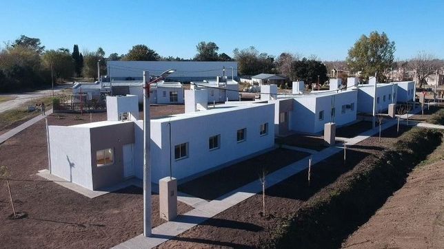 entregaron viviendas y creditos procrear en mendoza y santa fe