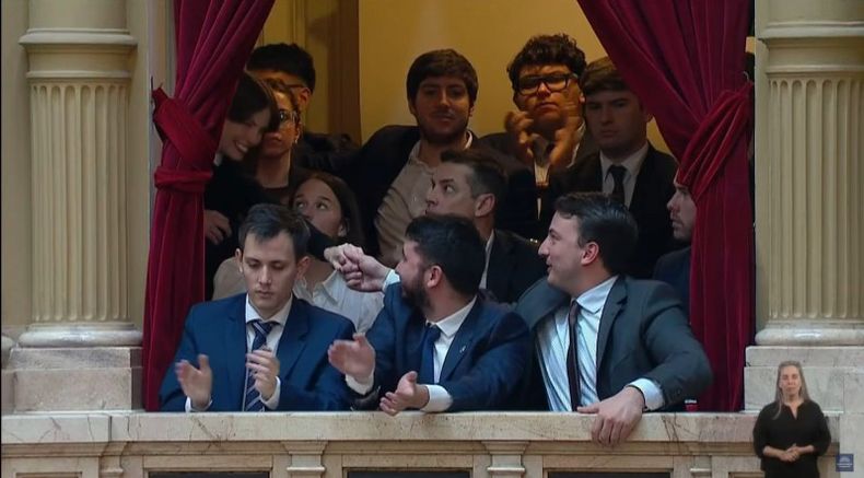 Las Fuerzas del Cielo en uno de los palcos del Congreso durante el discurso de Javier Milei, en 2024.