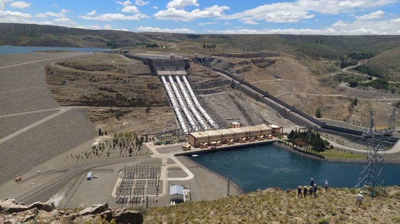 Río Negro: el peronismo quiere repartir los ingresos de las concesiones hidroeléctricas entre los intendentes