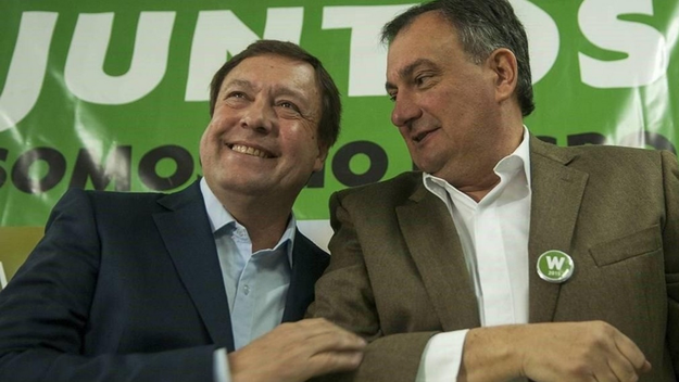 Tiempos felices. El gobernador Alberto Weretilneck y el exintendente de Bariloche Gustavo Gennuso.