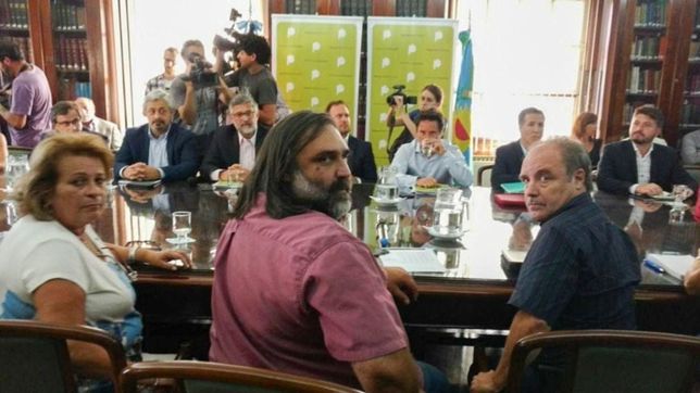 docentes: feb y udocba suspenden medidas, suteba hace paro desde ctera