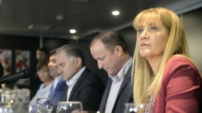 vidal anima acuerdos con intendentes del pj para contener la crisis en el gba