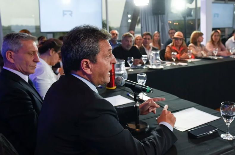 Sergio Massa en la mesa del Frente Renovador&nbsp;