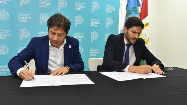 Maximiliano Pullaro y Axel Kicillof firman un convenio de ayuda mutua en materia de seguridad.