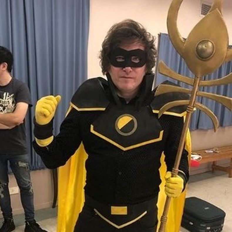 El superhéroe Javier Milei (imagen no generada con IA).