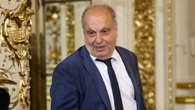 medios publicos en el macrismo: ajuste, vaciamiento y resistencia